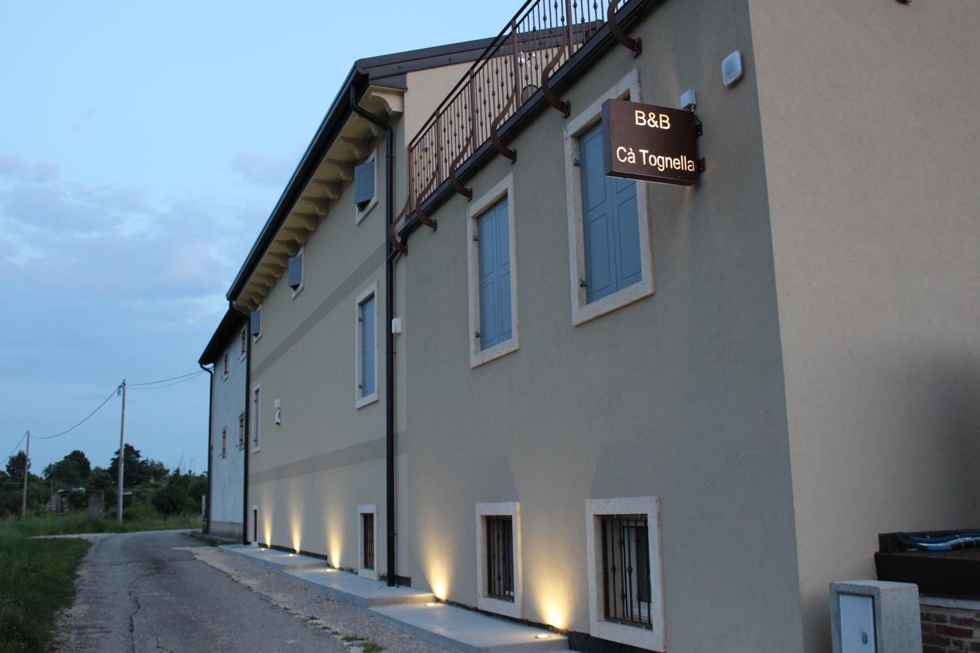 Bed And Breakfast Ca Tognella Pescantina Exterior photo
